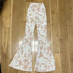 Aerie small crossover v flare pants